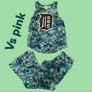 Tropical vs pink Detroit palm trees outfit